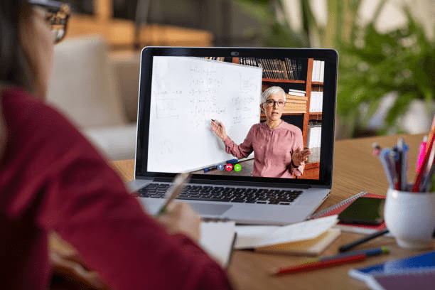 10 High Income Remote jobs to Earn 3000$ per Month in 2025 as a Beginner